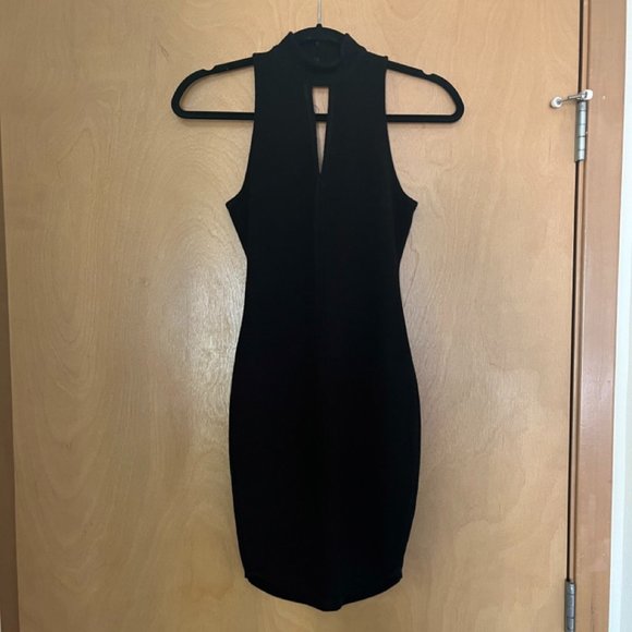 ASTR Choker Ribbed Bodycon Keyhole Dress - Picture 3 of 8